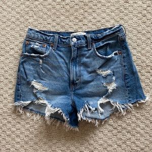 abercrombie jean shorts!
